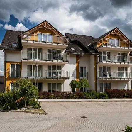 Stubai - Czarna Gora By Sun & Snow * Sienna (Klodzko)